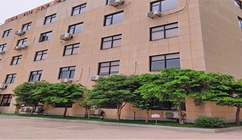 勞動最光榮|科瑞特開展綠化環(huán)境整治活動！